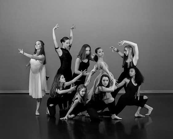 Additional Dance Group 2 bw